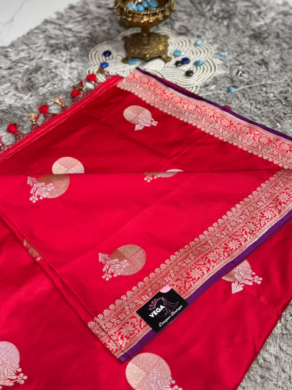 Red Pure Katan Silk Red Color Banarasi Saree