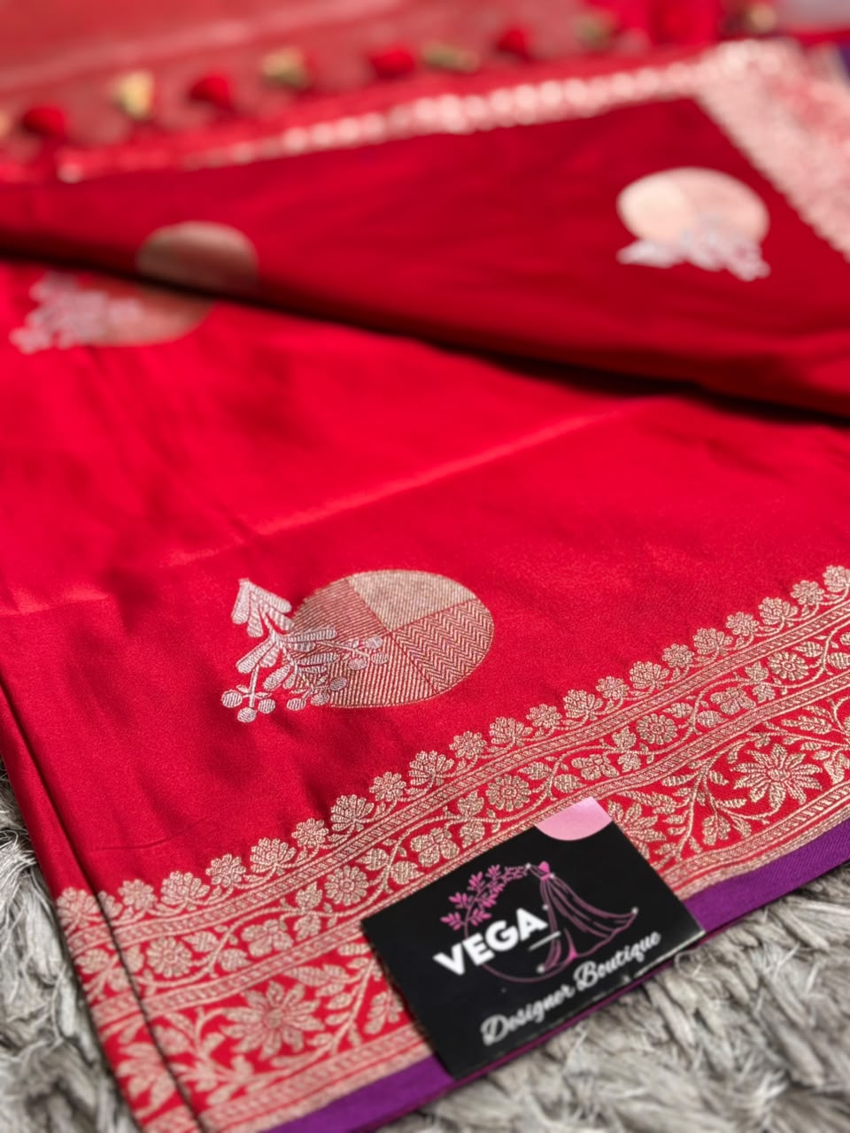 Red Pure Katan Silk Red Color Banarasi Saree