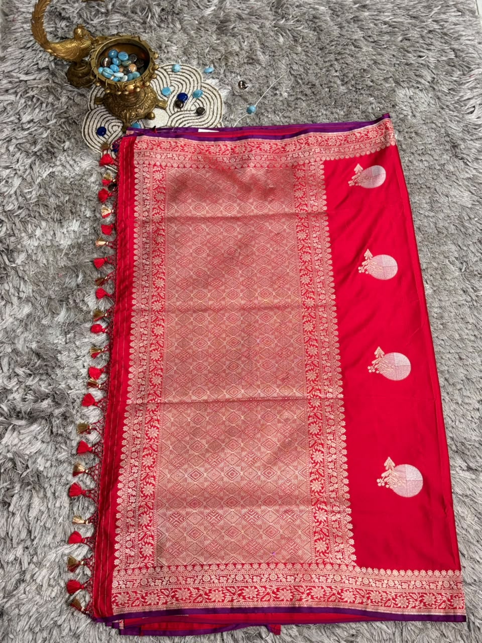 Red Pure Katan Silk Red Color Banarasi Saree