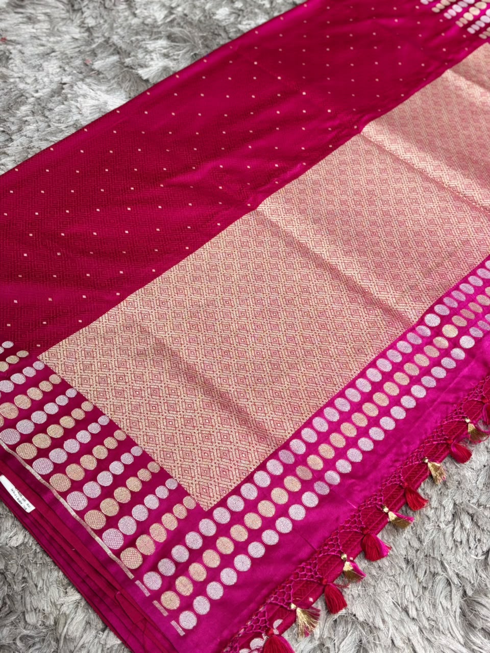 Rani Pink Pure Katan Silk Banarasi Saree