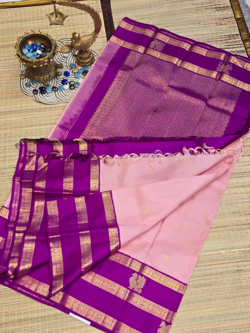 Pure Kanchi Pattu Silk Saree with Mayil Motifs &amp; Contrast Brocade Border