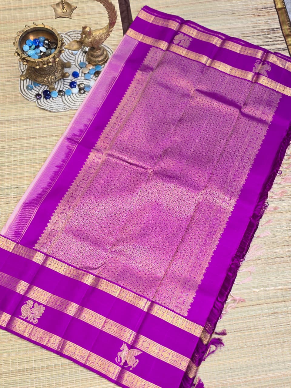 Pure Kanchi Pattu Silk Saree with Mayil Motifs &amp; Contrast Brocade Border