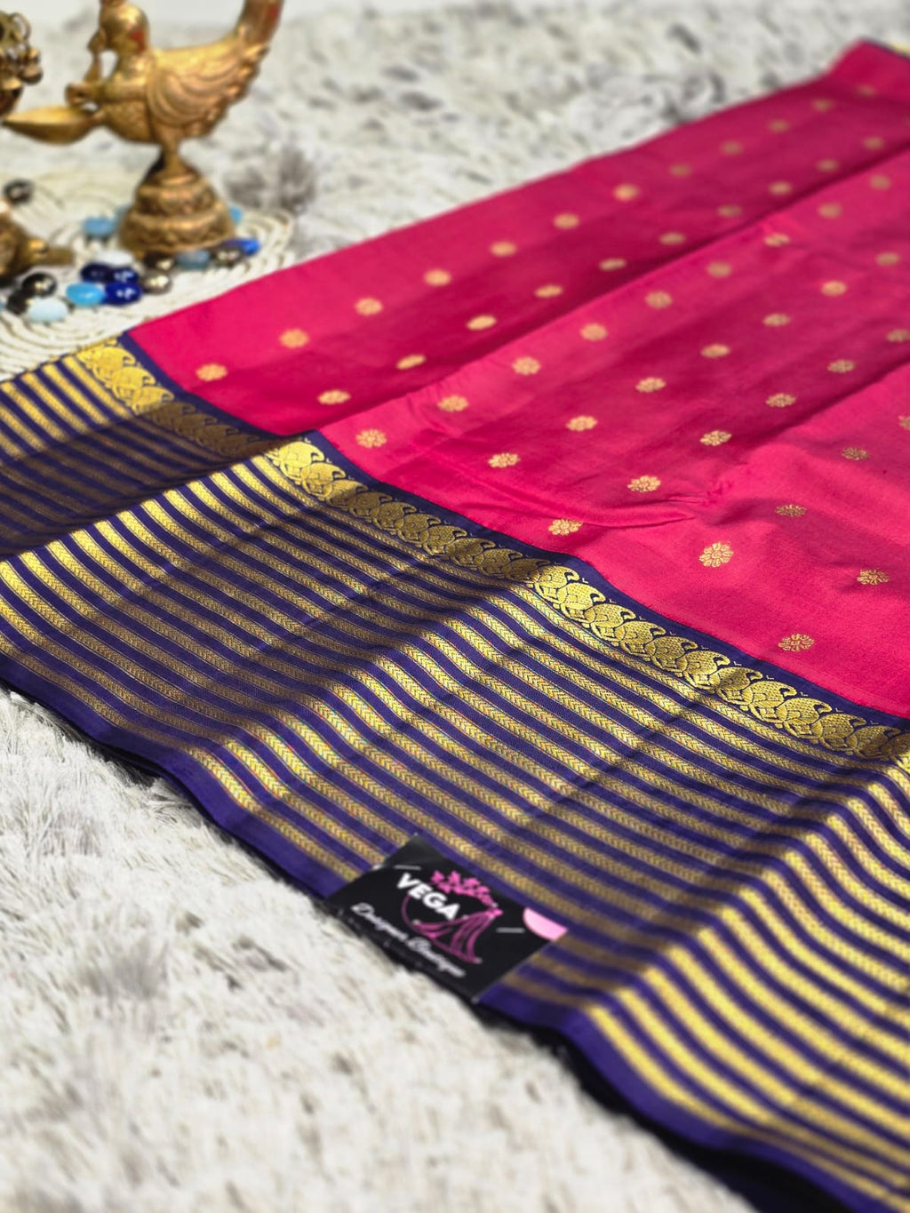 Pure Kanchi Pattu Silk Saree with Floral Floral Motifs &amp; Zari Striped Border