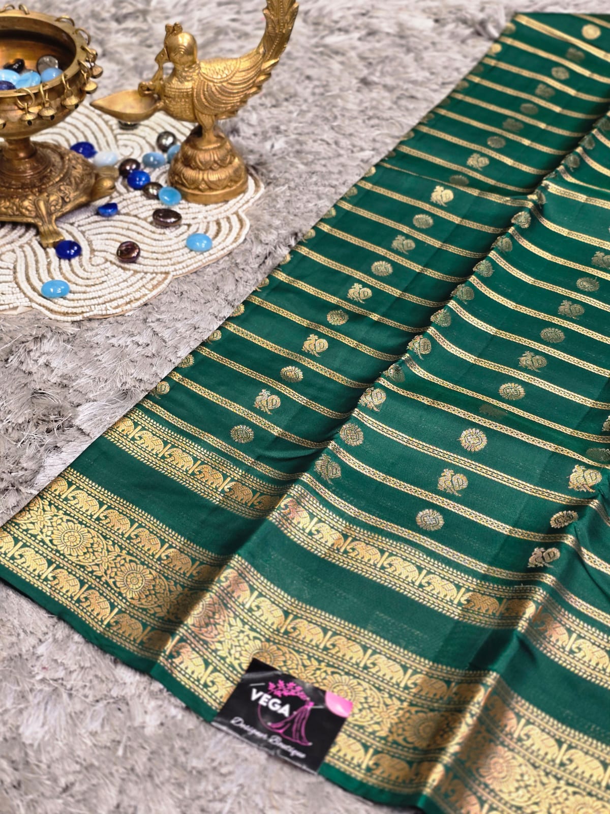Pure Kanchi Pattu Silk Saree with elephant Motifs &amp; Zari Brocade