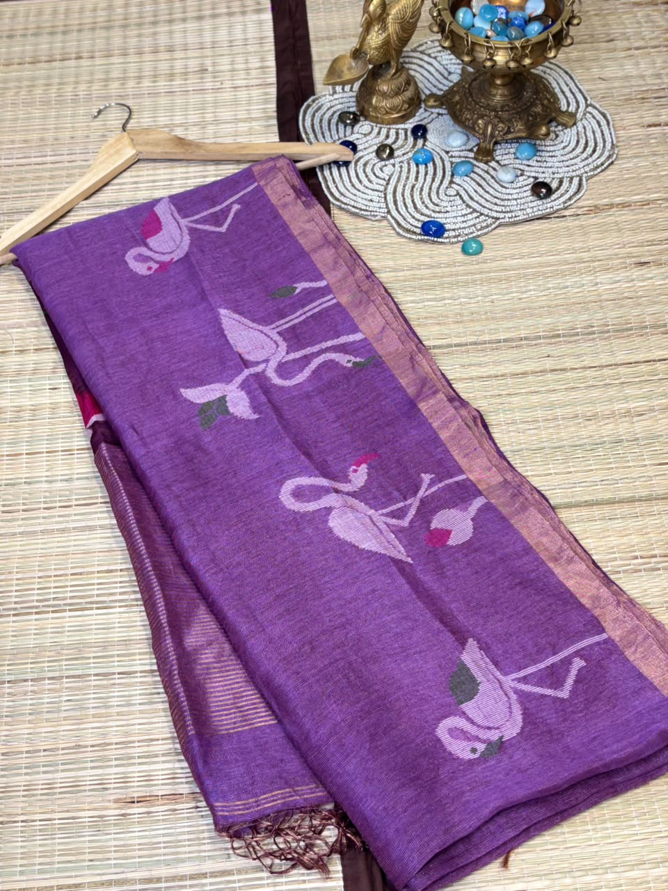 Pure Linen Jamdani Silk Saree with Handwoven Fauna & Lotus Motifs