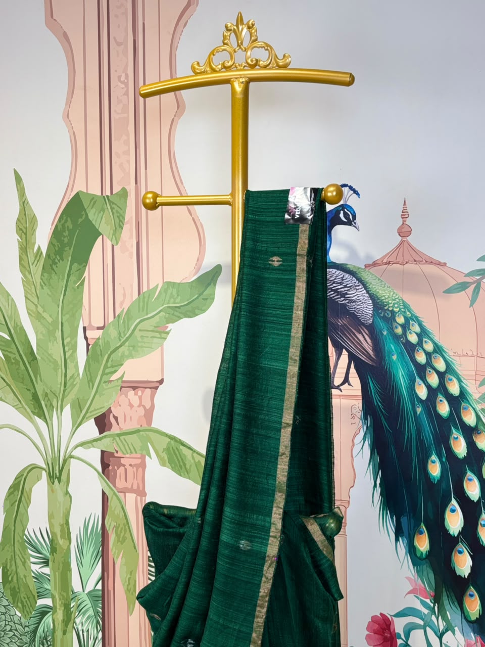 Pure Linen Matka Silk Saree with Woven Lotus Motifs