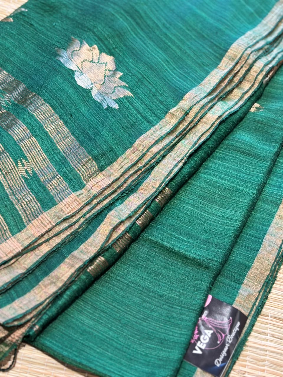 Pure Linen Matka Silk Saree with Woven Lotus Motifs