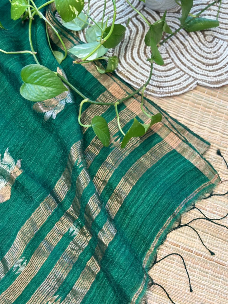 Pure Linen Matka Silk Saree with Woven Lotus Motifs