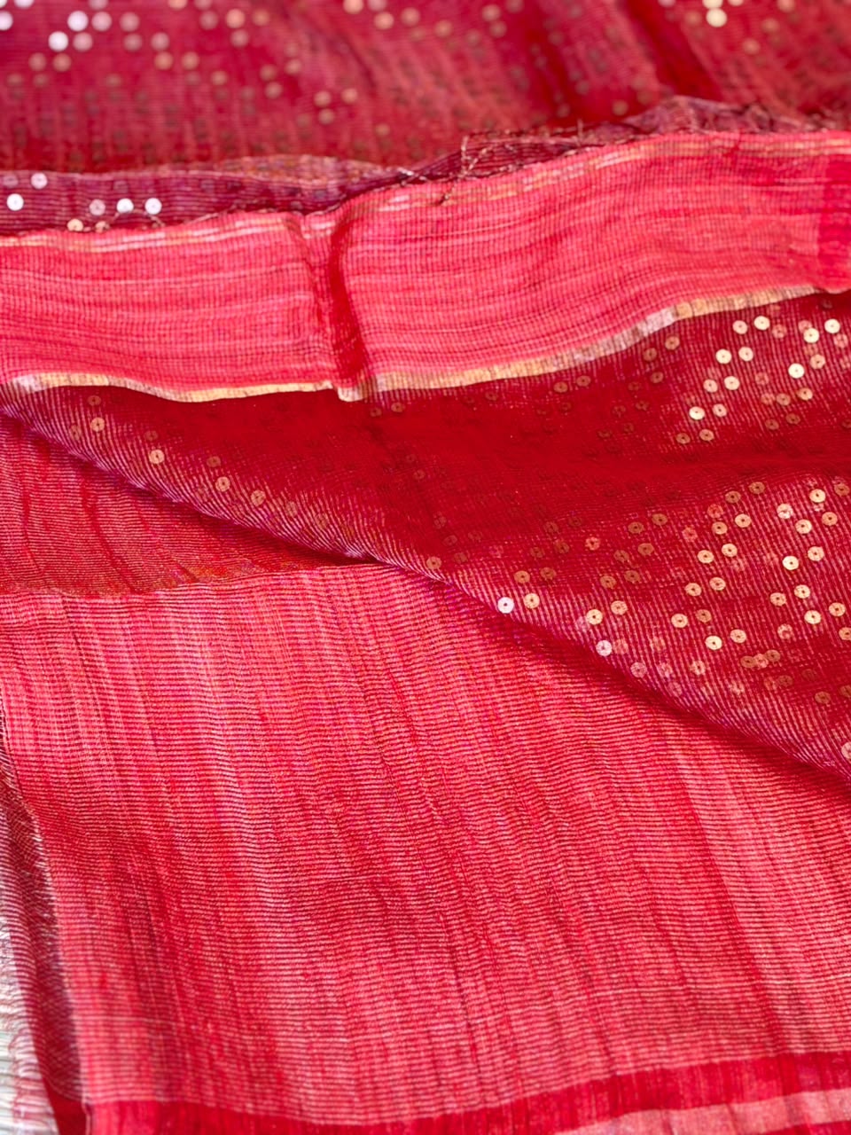 Pure Tissue Linen Matka Silk Saree with Chip Weave Pattern