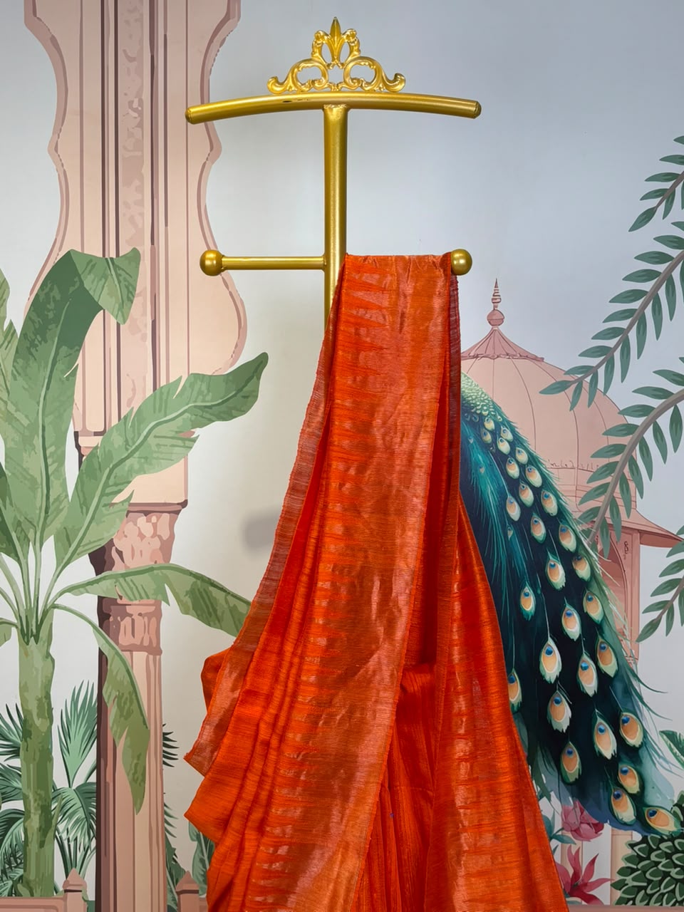 Pure Tissue Linen Matka Silk Saree with Geometric Weave &amp; Zari Pallu