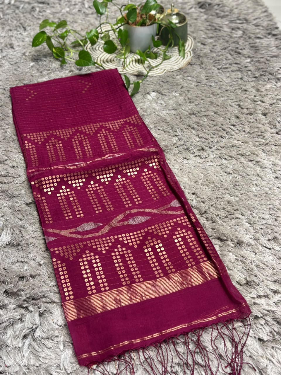 Pure Linen Matka Silk Saree with Chip Weave Temple Motifs