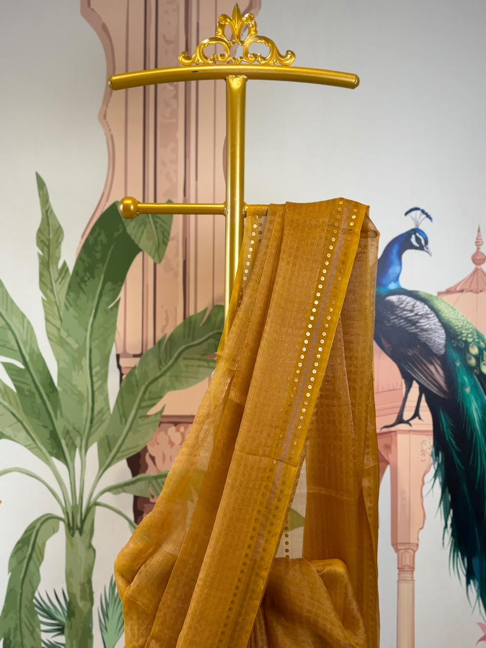 Pure Tissue Linen Matka Silk Saree with Chip Weave Pattern