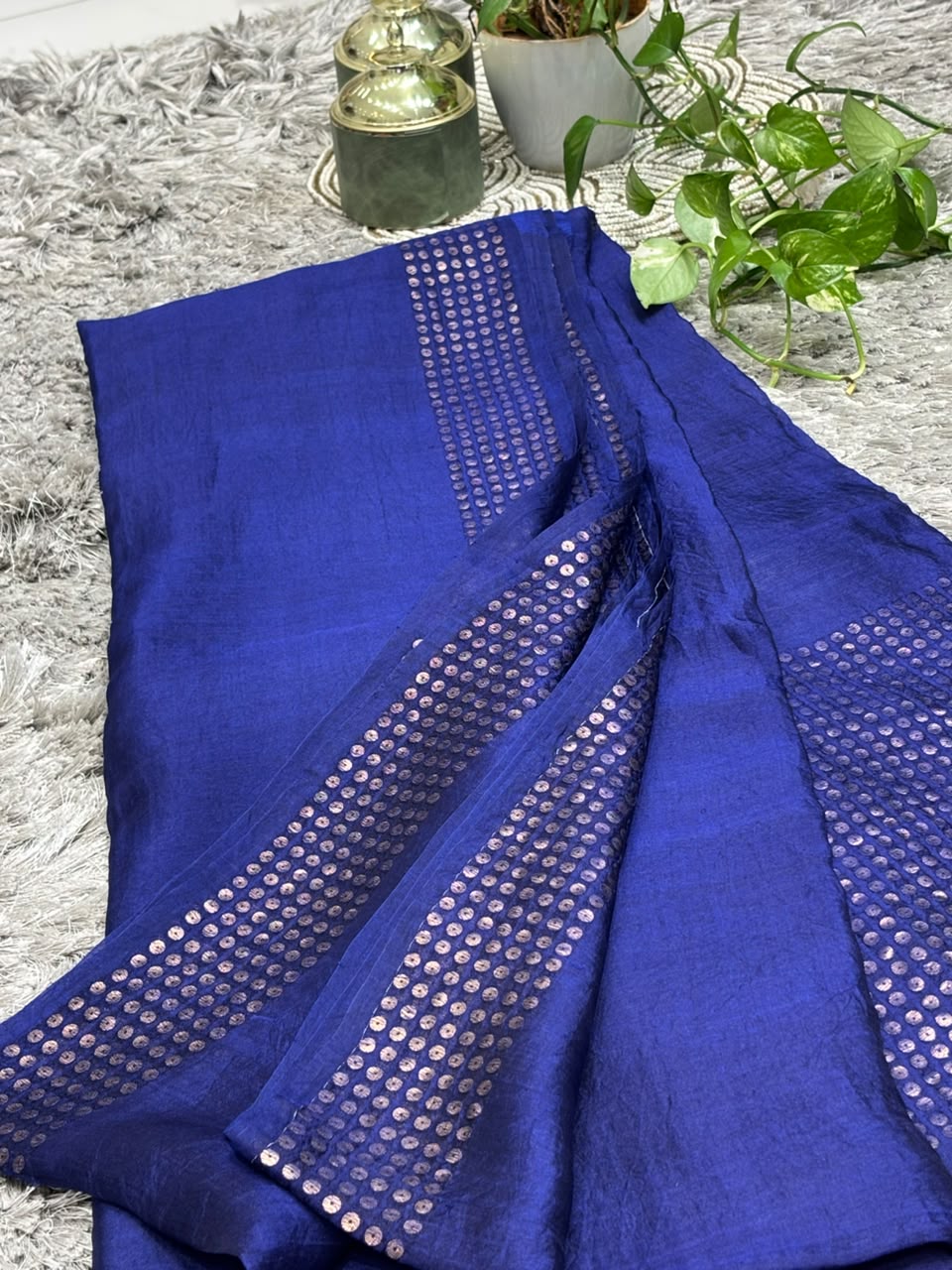 Pure Linen Matka Silk Saree with Chip Weave Border &amp; Grid Pallu