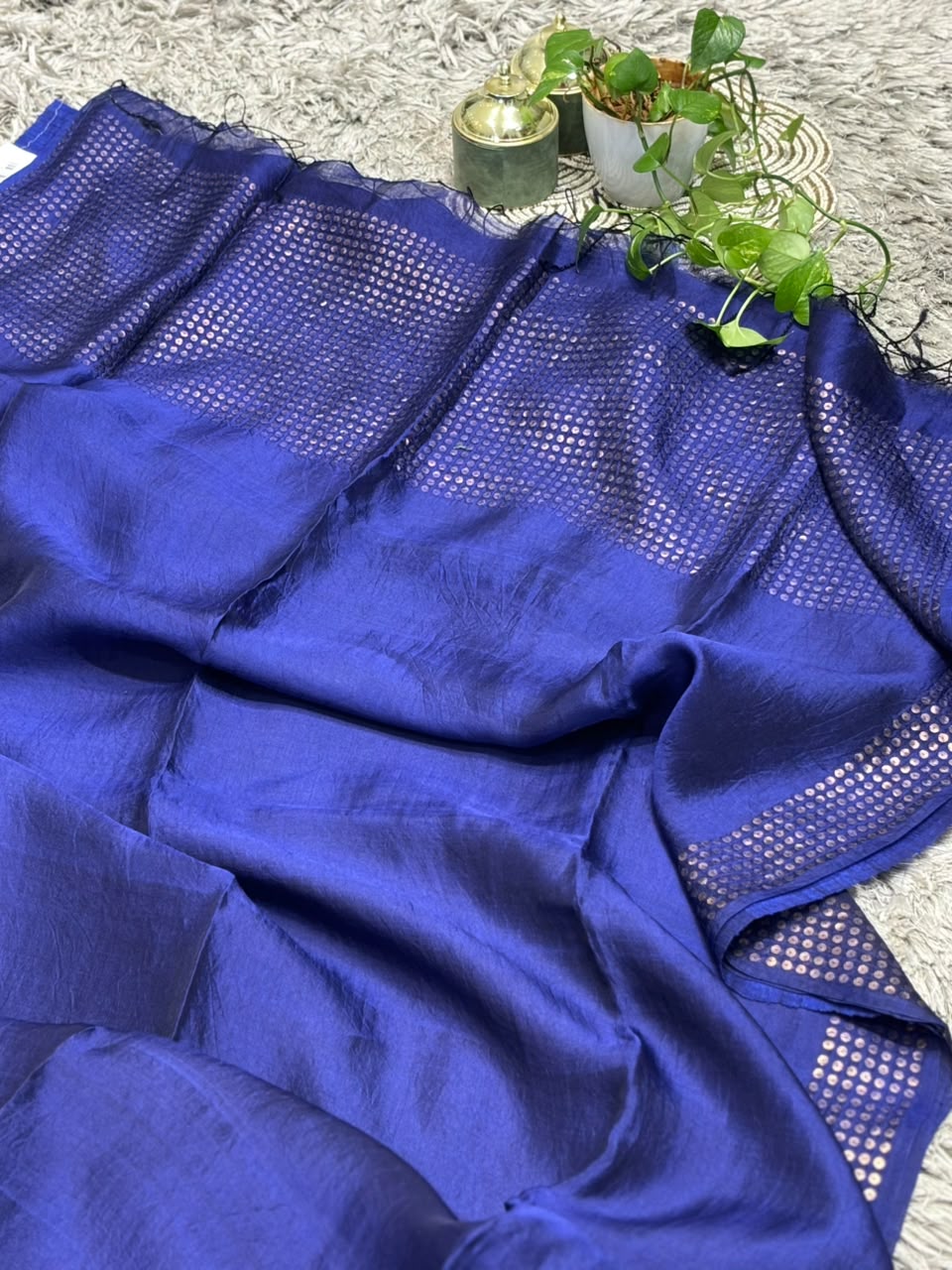 Pure Linen Matka Silk Saree with Chip Weave Border &amp; Grid Pallu