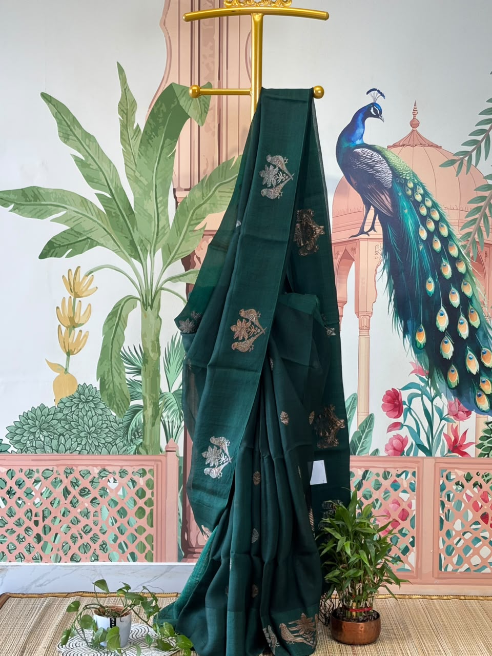 Pure Tissue Kora Organza Silk Saree with Woven Bird &amp; Chevron Zari Borders