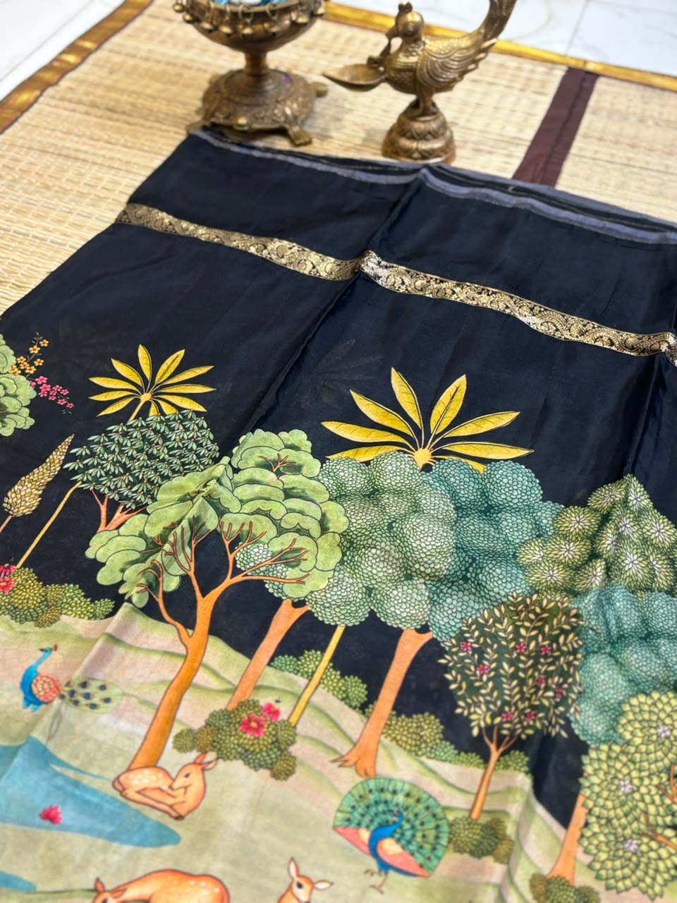 Pure Crepe Silk Saree with Digital Floral &amp; Wildlife Landscape Print &amp; Zari Border